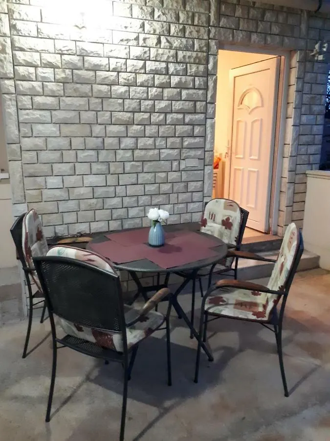 Apartment Vito Ugljan