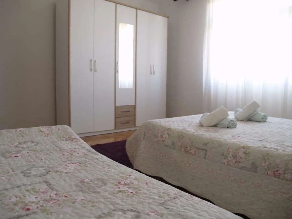 Apartment Vito Ugljan