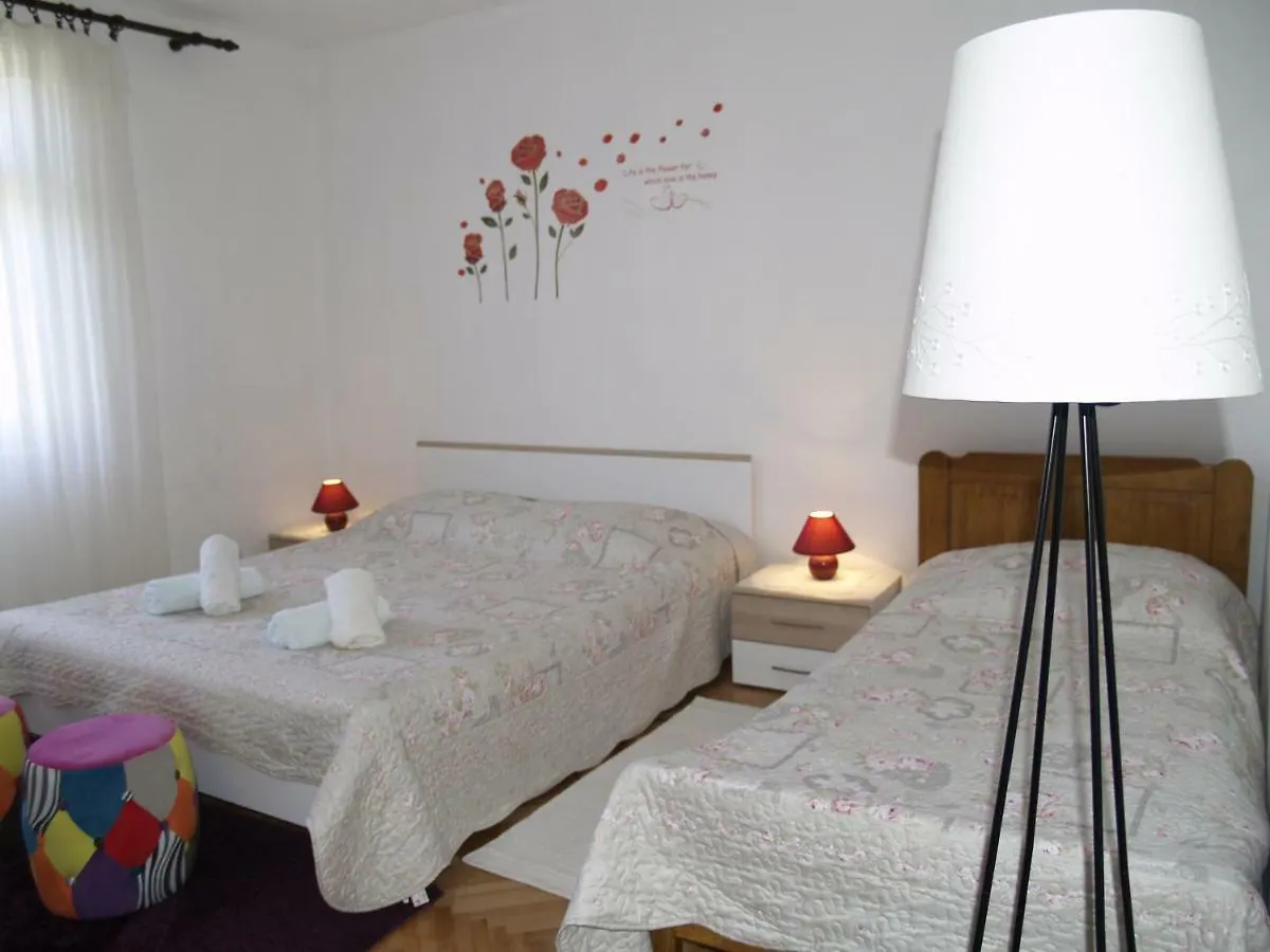 Apartment Vito Ugljan