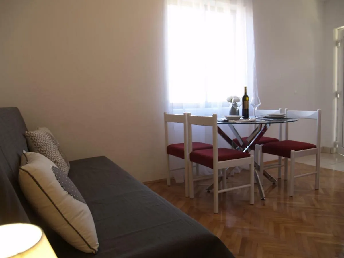 Apartment Vito Ugljan